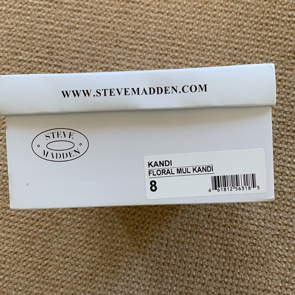 Steve Madden slides. Size 8. Black with green with pink and purple. NWT - Picture 4 of 4